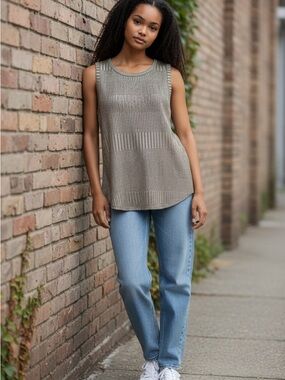 Kim & Cami Metallic Silver Ribbed Tank Top